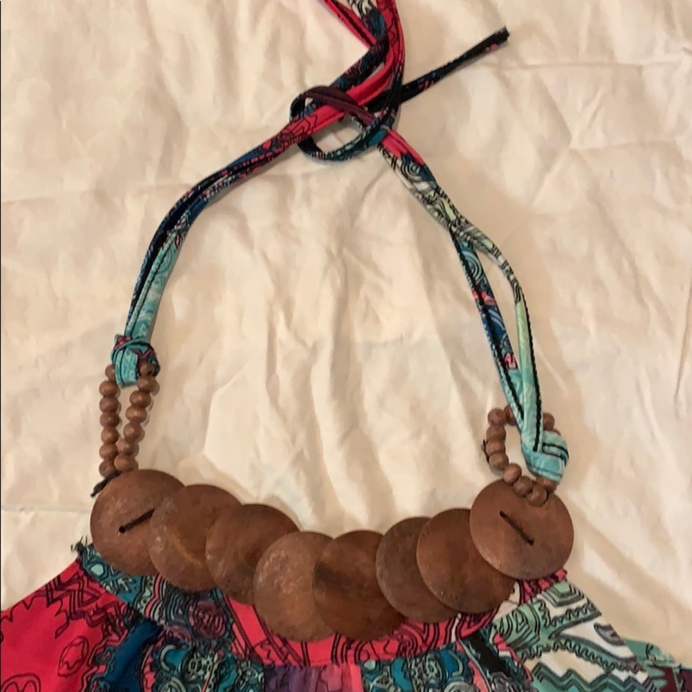 Beautiful dress with a coconut necklace